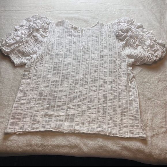 Happy Nature White Ruffled Sleeve Top Size XL - Picture 2 of 9